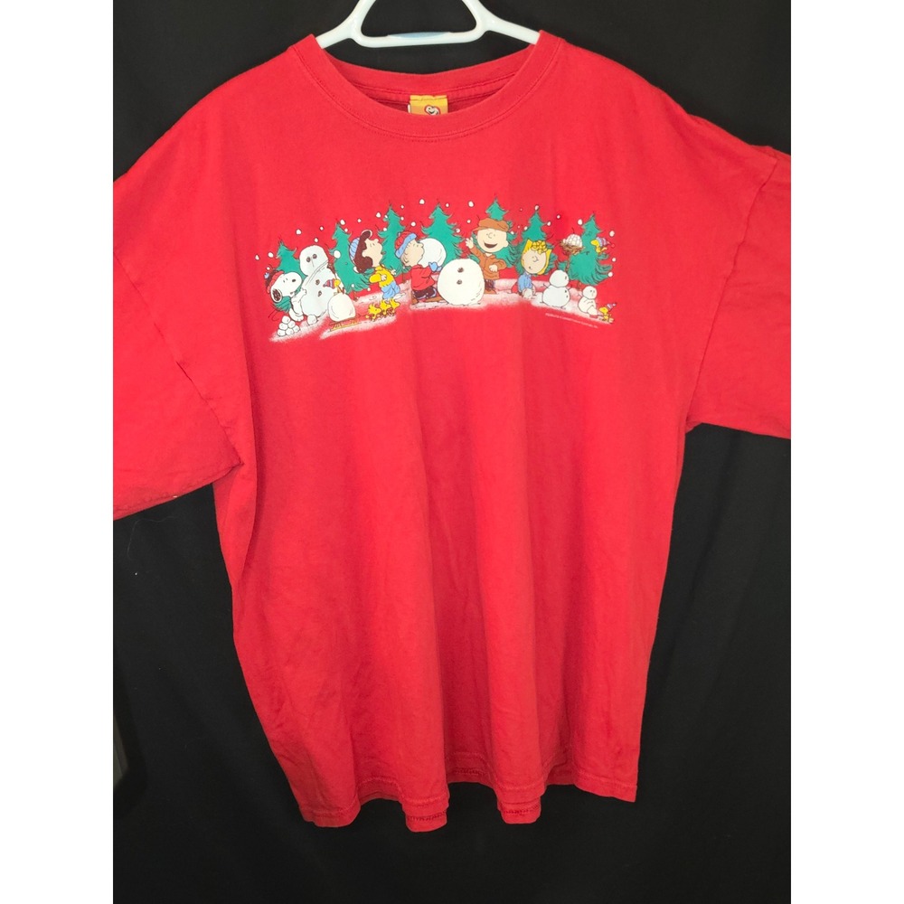 Peanuts Snoopy Charlie Brown Christmas T Shirt Red 2XL Winter Holiday Fun